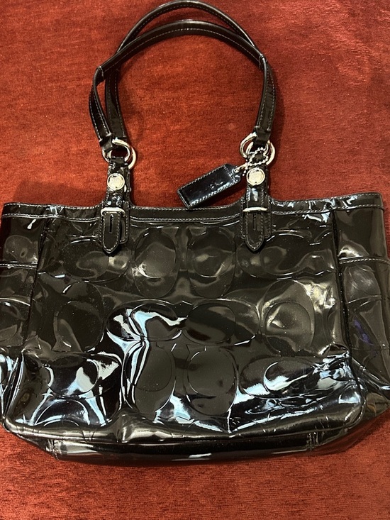 Coach Black Patent Circle-Embossed Shoulder Bag - Picture 3 of 4